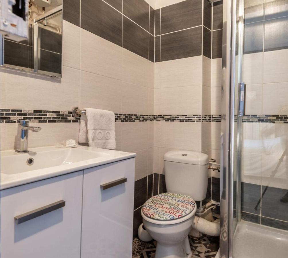 Apartamento Studio For 2 Located In The City Center Annecy Exterior foto
